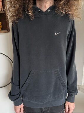 Vintage Y2K Nike Swoosh Faded Black Blank Pullover Hoodie ~ Size Large